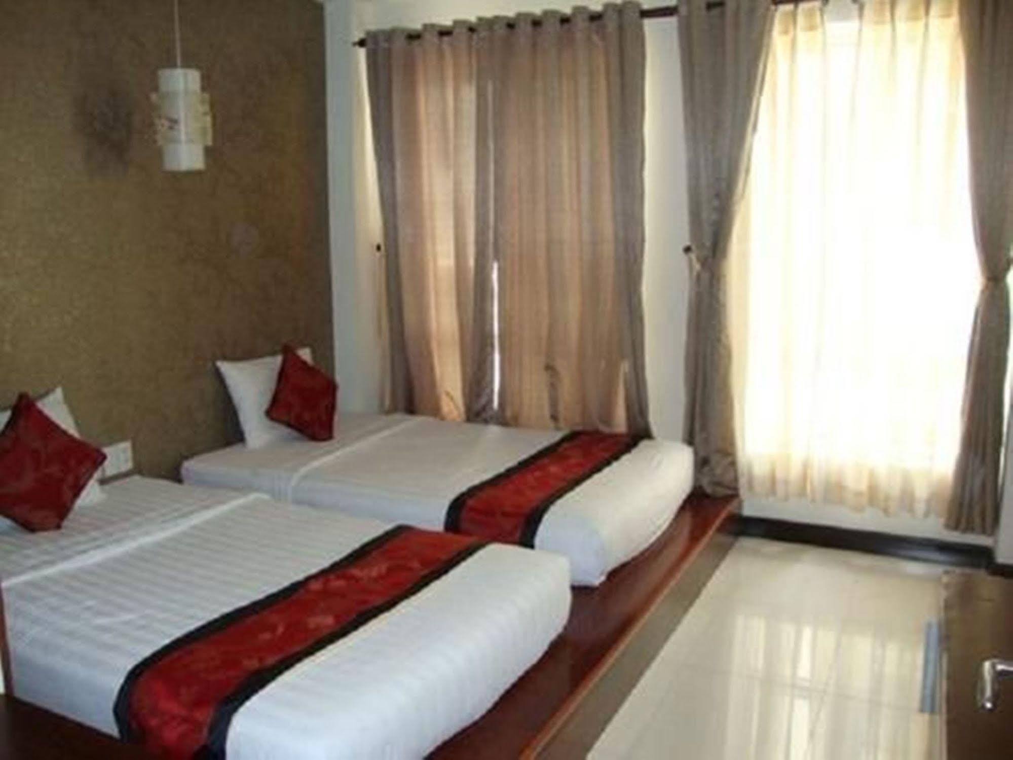 הו צ'י מין סיטי Trung Son Hotel מראה חיצוני תמונה