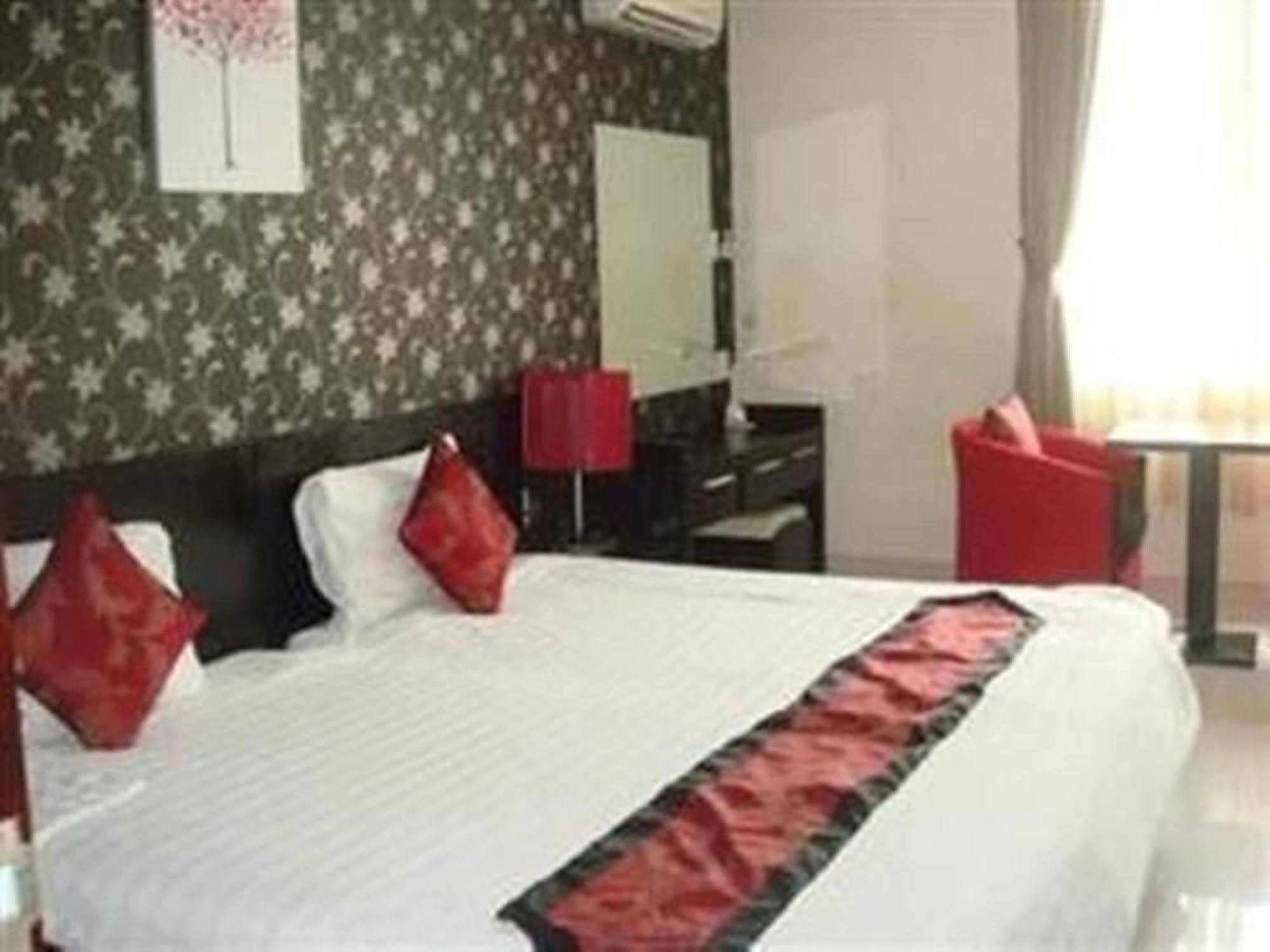 הו צ'י מין סיטי Trung Son Hotel מראה חיצוני תמונה